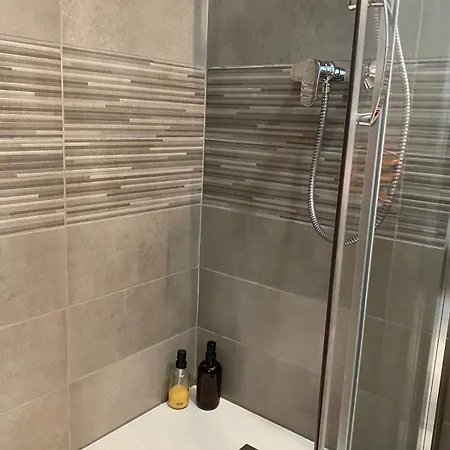 Le Patio Avec Cour Privée En Cœur De Appartamento *