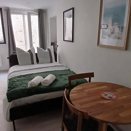 Appartamento Le Patio Avec Cour Privée En Cœur De Clermont-Ferrand